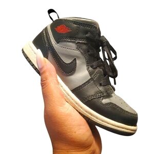 Toddler Mid Jordan 1 size 10